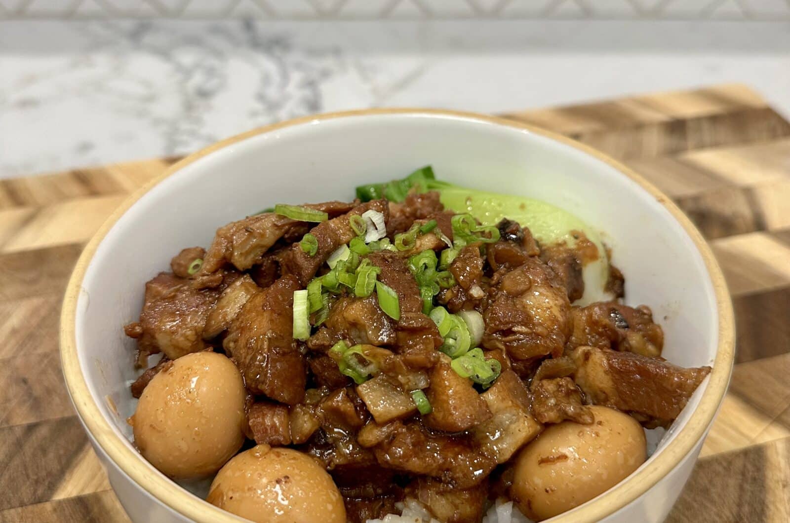 Taiwanese Braised Pork Belly (Lu Rou Fan)